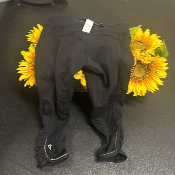 Ivivva Lululemon kids yogas - Picture 8 of 13